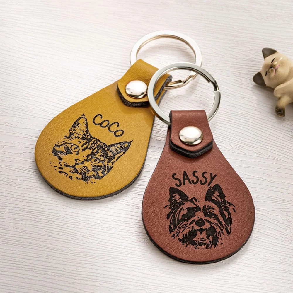 Personalized Engraved Pet Portrait Keychain with Name, Custom Photo Dog Cat Leather Keyring, Pet Memorial Accessories, Gift for Pet Lovers/Owners